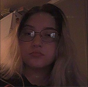 Meet your Posher, Faith